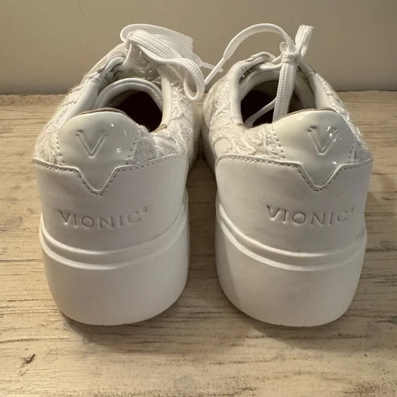 Vionic Kearney White Lace Platform Sneakers. NWOT. SO adorable and comfortable🥰 - Picture 4 of 8